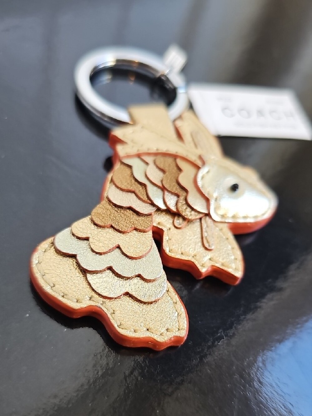 ​Coach Rare Vintage Koi Goldfish Metallic Leather Key Fob Charm 6522 NWT - Picture 4 of 8